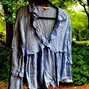 Blu shirt with ruffle accents